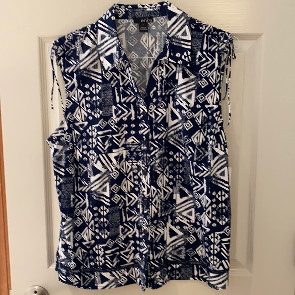 Sleeveless Top size Large
